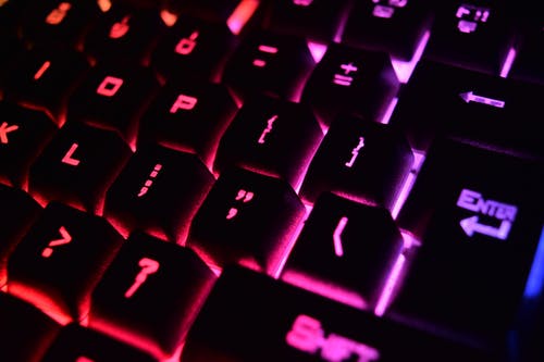 有哪些常用的短信群發(fā)通道類型？